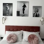 Luxvilla Aurora