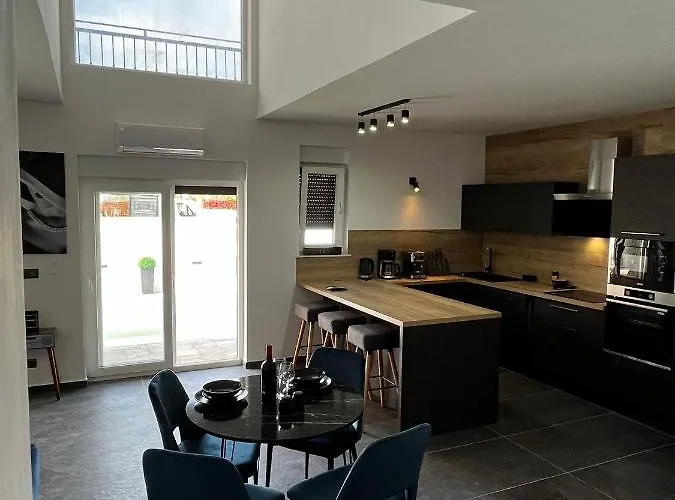 Luxvilla Aurora Vila *